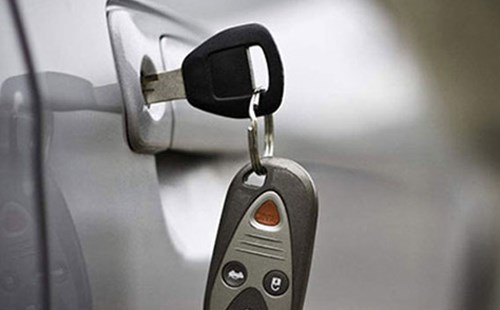 武漢鑰匙在車里,可是把車鎖了怎么辦