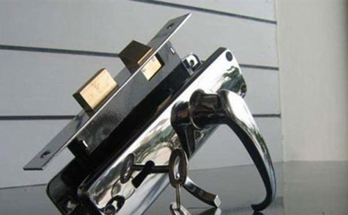 揭陽上門換鎖(換鎖芯換鎖公司)